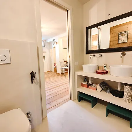 Hostdomus - Modern Loft Apartment *