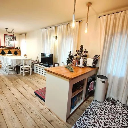 Apartment Hostdomus - Modern Loft